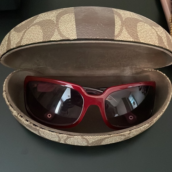 Coach Sunglasses - Picture 6 of 6